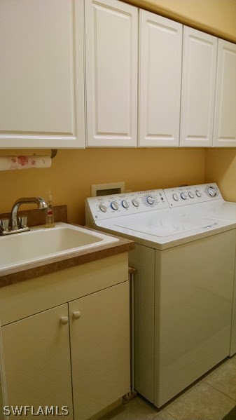 4629 Fairloop Run Lehigh Acres, FL 33973 - Photo 10 of 24 a utility room with dryer and washer