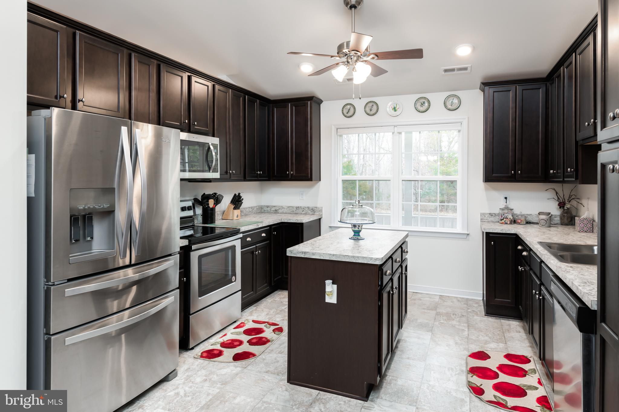 14270 Tower Road Unionville, VA 22567 - Photo 3 of 43 CENTER ISLAND AND LARGE WINDOW