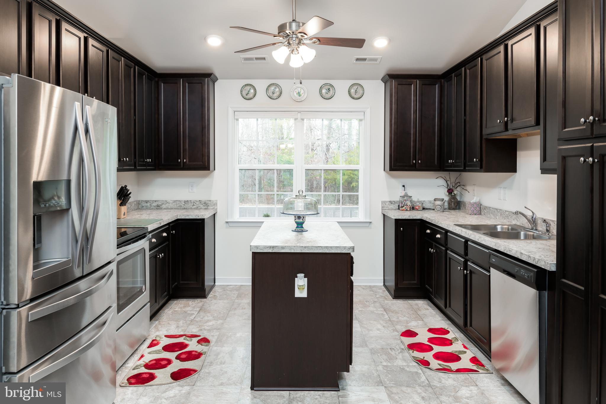 14270 Tower Road Unionville, VA 22567 - Photo 4 of 43 COORDINATING STAINLESS STEEL APPLIANCES