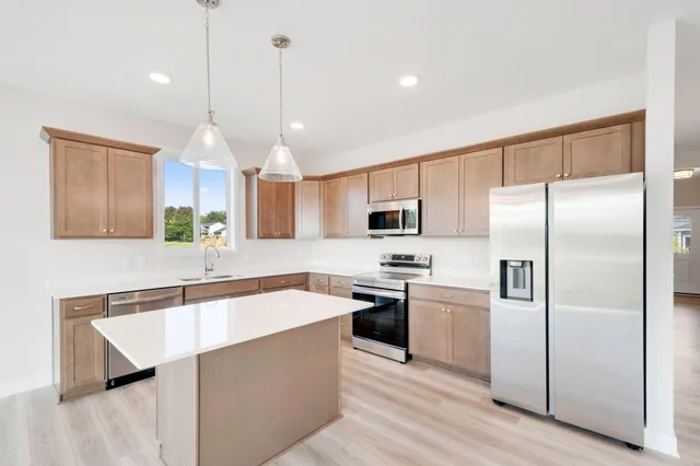 $524,900 | 1561 Creekwood Drive, New Richmond, WI 54017