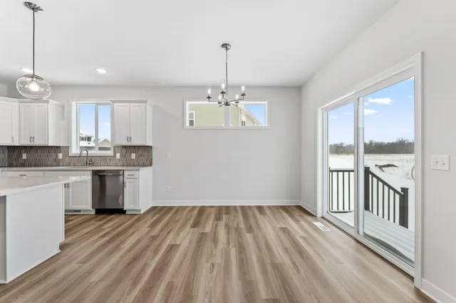 $524,900 | 1561 Creekwood Drive, New Richmond, WI 54017