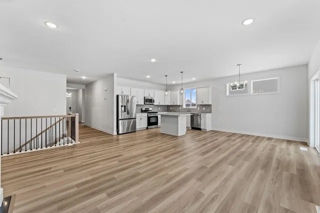 $524,900 | 1561 Creekwood Drive, New Richmond, WI 54017