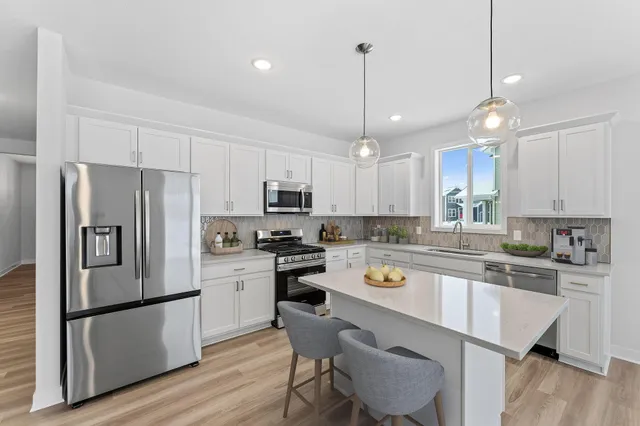 $524,900 | 1561 Creekwood Drive, New Richmond, WI 54017