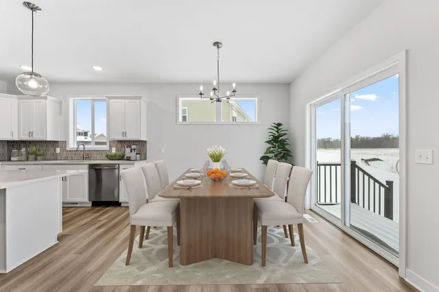 $524,900 | 1561 Creekwood Drive, New Richmond, WI 54017