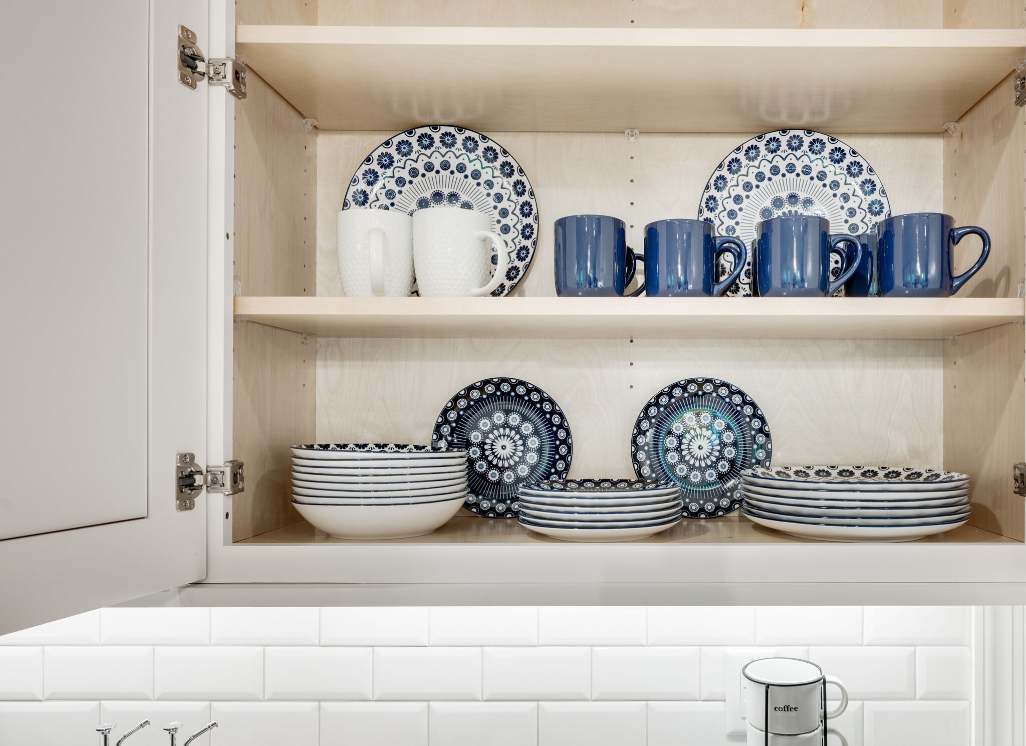 545 Delacy Drive Fairview, TN 37062 - Photo 11 of 40 a view of table and chair