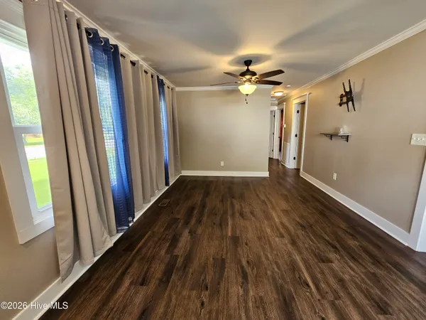 $1,650 | 16 White Oak Street, Jacksonville, NC 28540