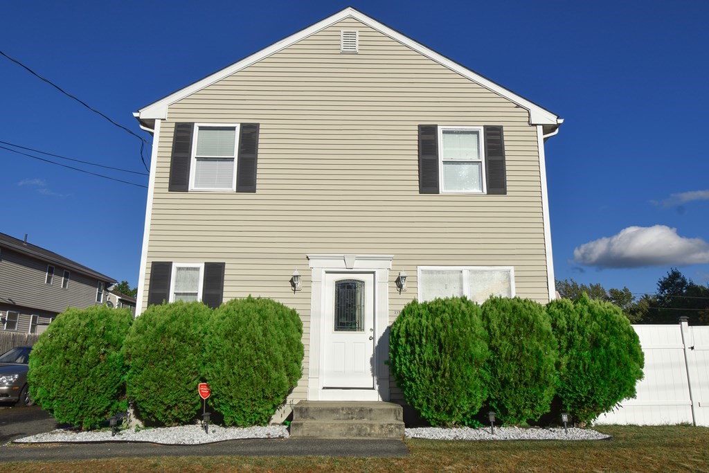 137 Farnham Avenue Springfield, MA 01151 - Photo 1 of 25 Gallery Image 1