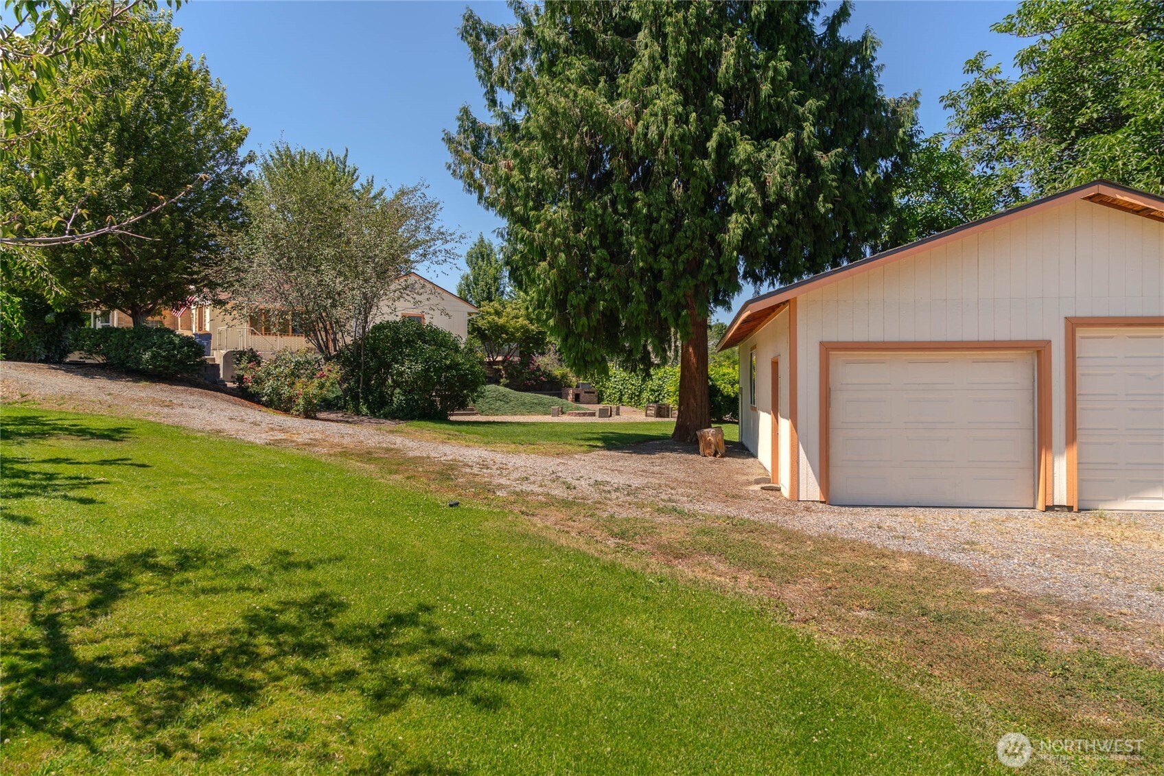 1310 Red Apple Road Wenatchee, WA 98801 - Photo 38 of 39