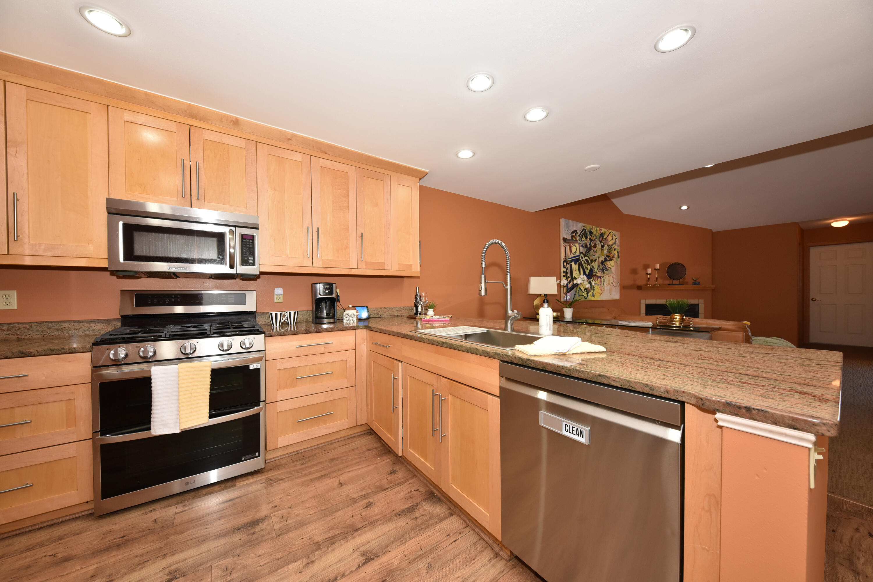 1600 West Green Tree Road, Unit 302 Glendale, WI 53209 - Photo 13 of 27 Gas Range