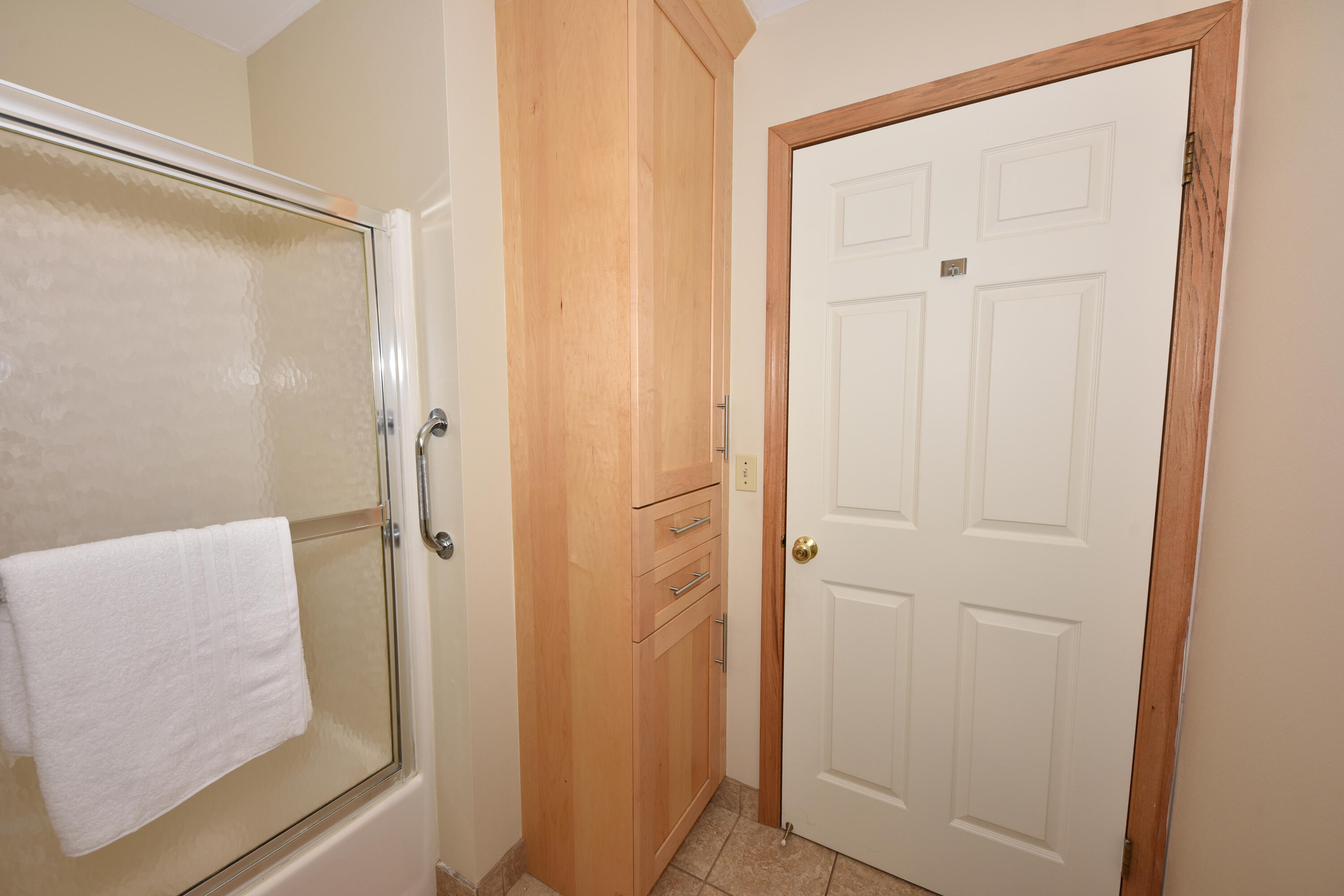 1600 West Green Tree Road, Unit 302 Glendale, WI 53209 - Photo 18 of 27 Additional Storage