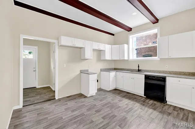 $200,000 | 4 Lewis Place, St. Louis, MO 63113