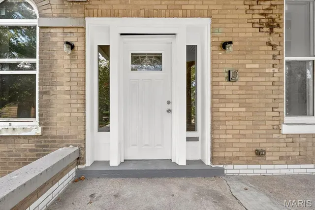 $200,000 | 4 Lewis Place, St. Louis, MO 63113