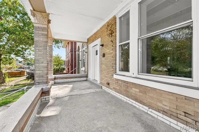 $200,000 | 4 Lewis Place, St. Louis, MO 63113