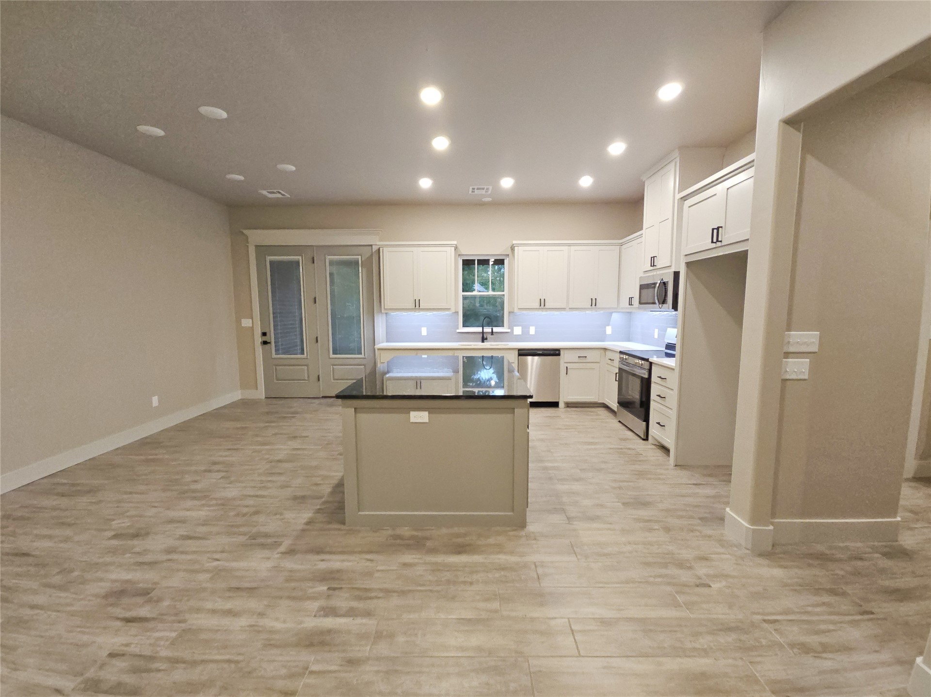 302 Oak Ridge Road Fort Gibson, OK 74434 - Photo 11 of 43 Gallery Image 11
