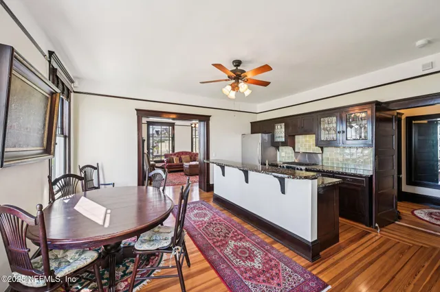 a view of an entryway with a workspace