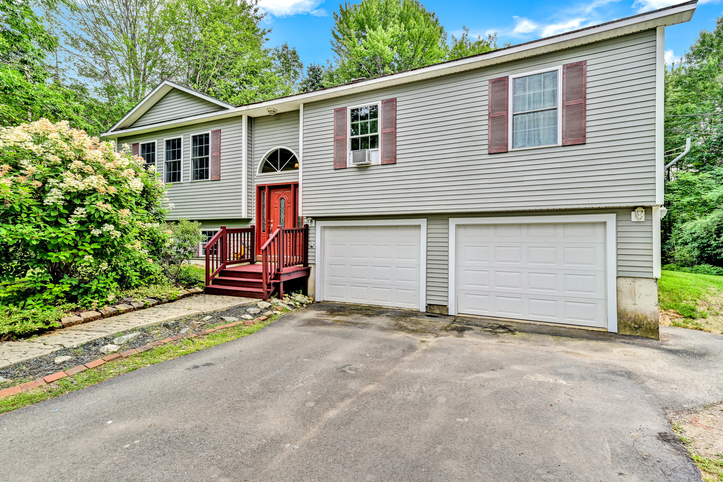 196 Lakeview Road Glenburn, ME 04401 - Photo 6 of 31 Exterior