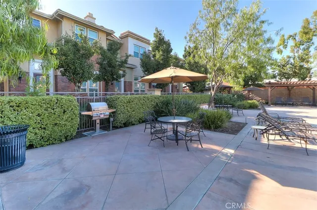 $3,400 | 754 West 1st Street, Claremont, CA 91711