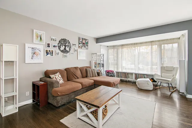 $289,900 | 18524 Gottschalk Avenue, Homewood, IL 60430