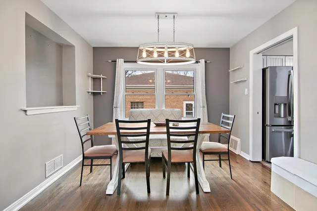 $289,900 | 18524 Gottschalk Avenue, Homewood, IL 60430