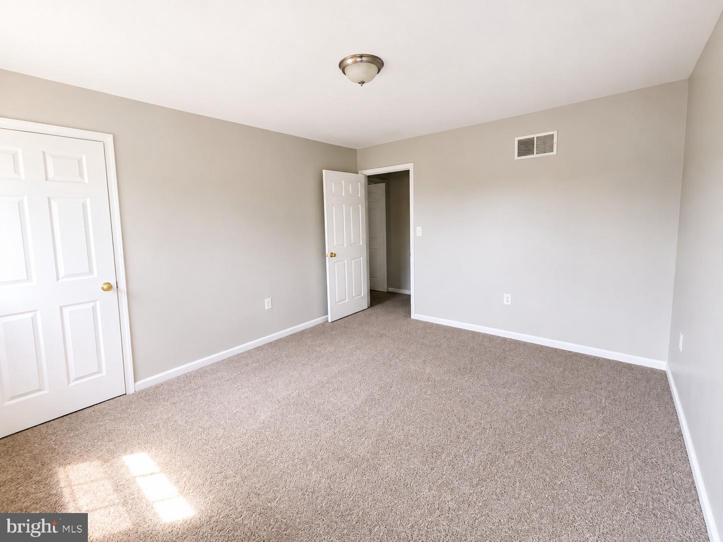 180 Quiet Road Sicklerville, NJ 08081 - Photo 18 of 24 Gallery Image 18