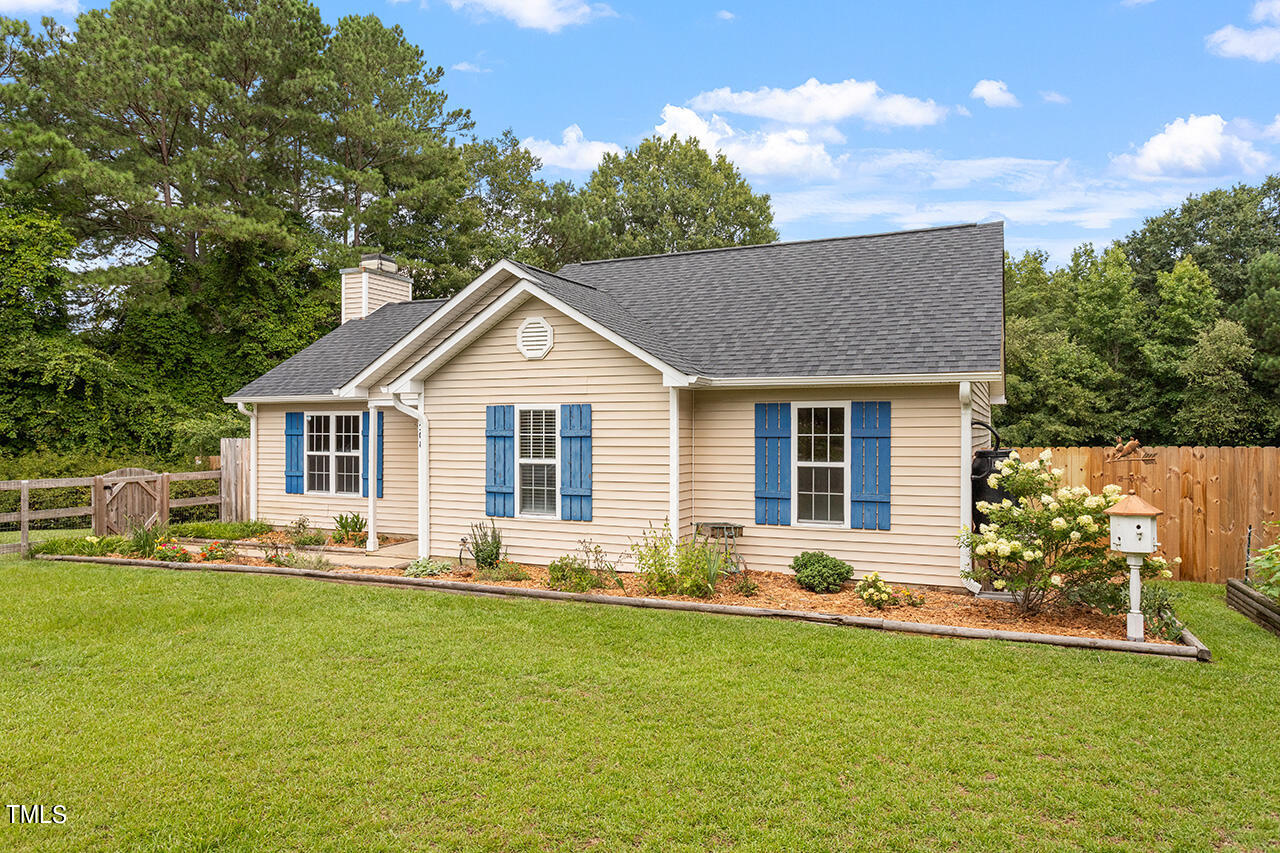 208 Penwood Road_03