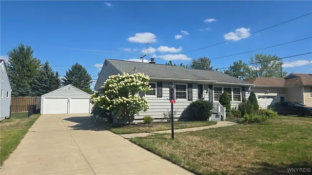 $2,200 | 79 Rosemont Drive, Amherst, NY 14226