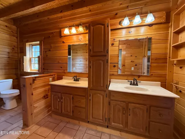 $998,000 | 125 Brown Road, Ten Mile, TN 37880