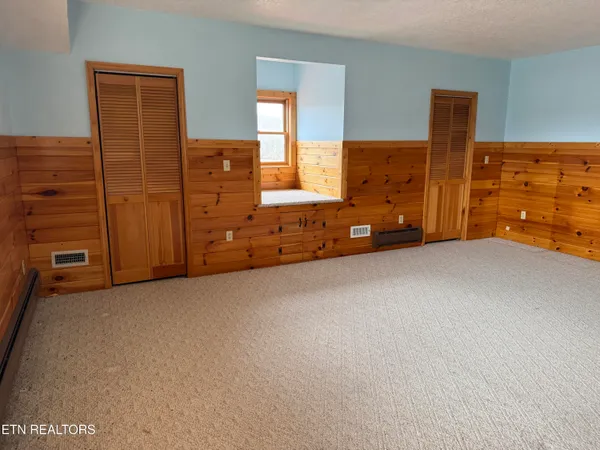 $998,000 | 125 Brown Road, Ten Mile, TN 37880
