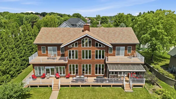 $1,999,500 | 113 Shoreview Drive, Elysian, MN 56028