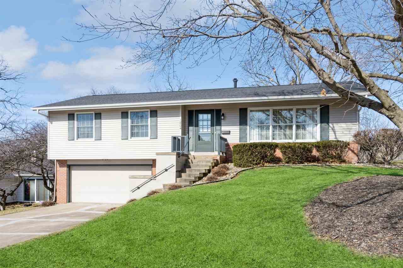 1804 Rochester Court Iowa City, IA 52245 - Photo 1 of 35 Gallery Image 1