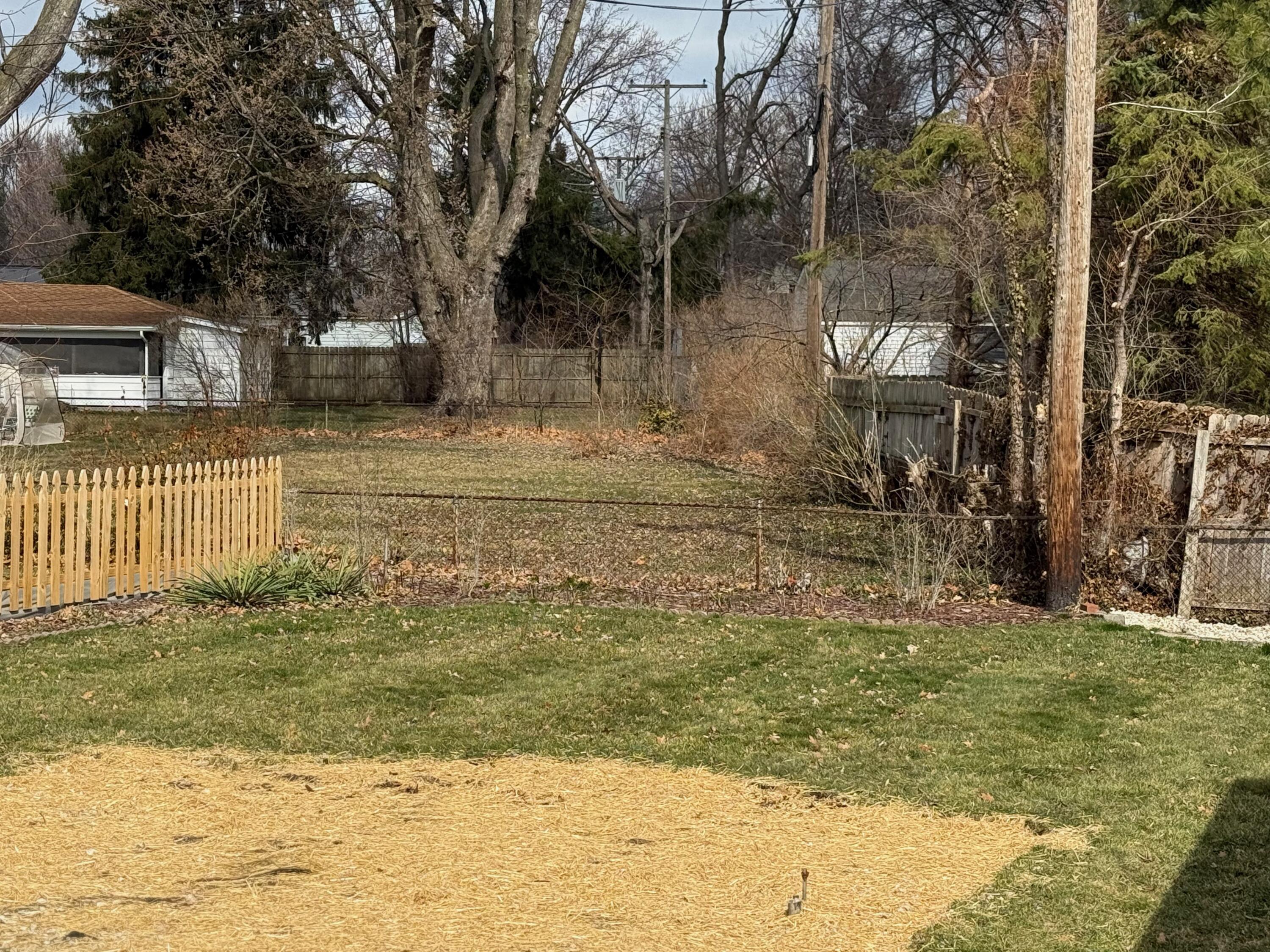 1073 Ruth Avenue Ypsilanti, MI 48198 - Photo 4 of 25 IMG_8421