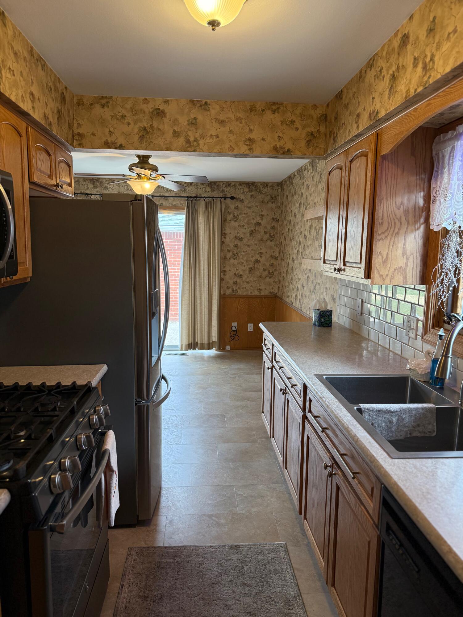 1073 Ruth Avenue Ypsilanti, MI 48198 - Photo 7 of 25 IMG_8429