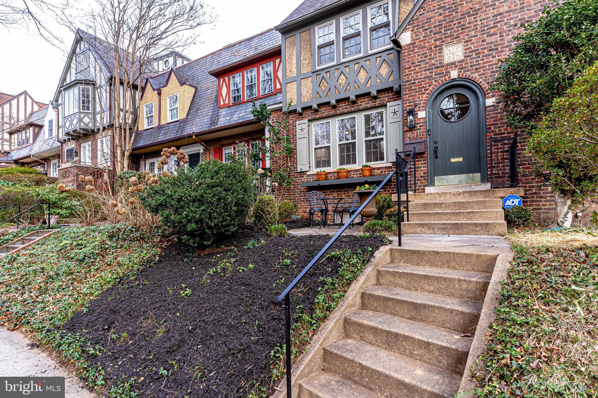 4411 Q Street Northwest Washington, DC 20007 - Photo 3 of 62