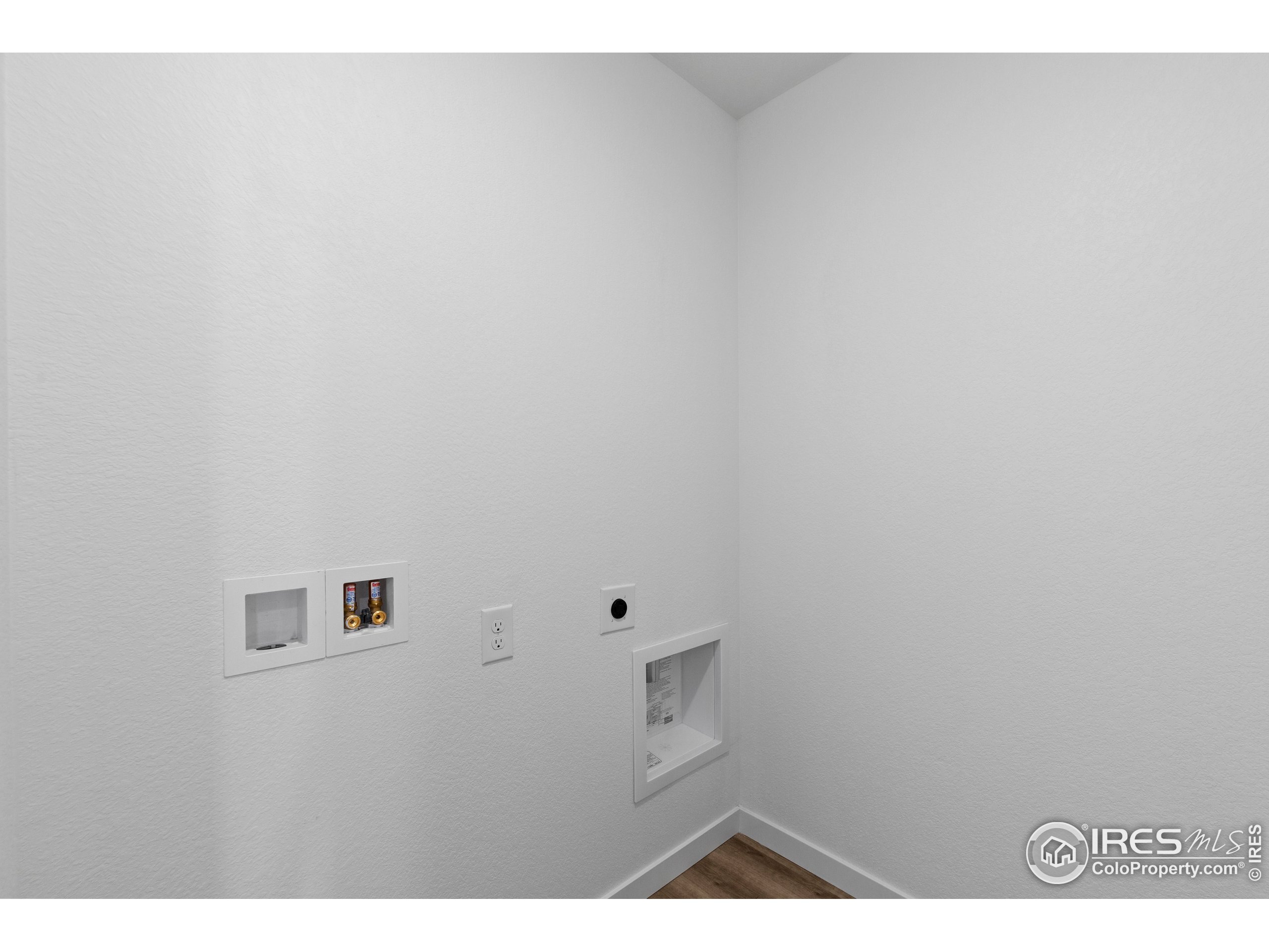 737 Muturu Road Johnstown, CO 80534 - Photo 23 of 26 a view of room