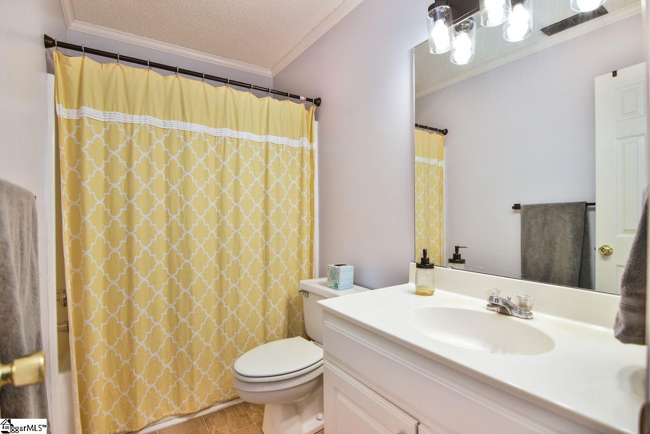4 Meadow Ridge Drive Greer, SC 29651 - Photo 32 of 36 Gallery Image 32