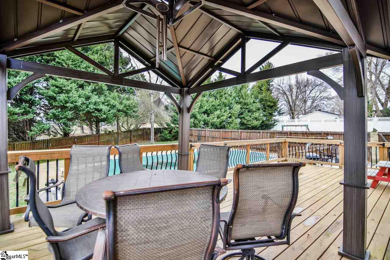 4 Meadow Ridge Drive Greer, SC 29651 - Photo 9 of 36 Gallery Image 9