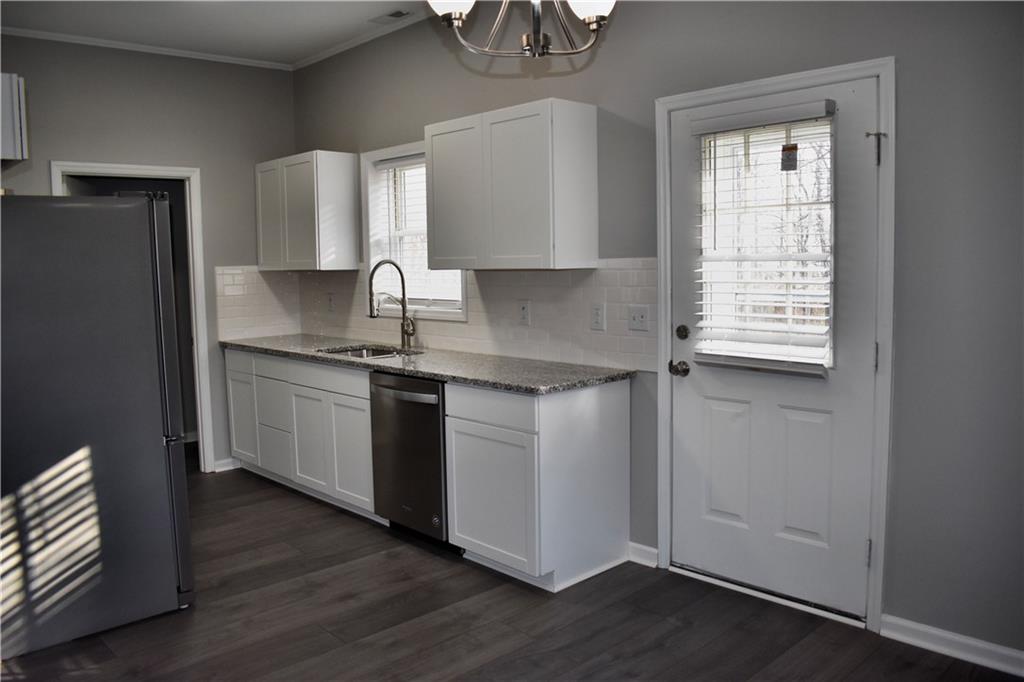 1277 Bethel Road Morganton, NC 28655 - Photo 6 of 16