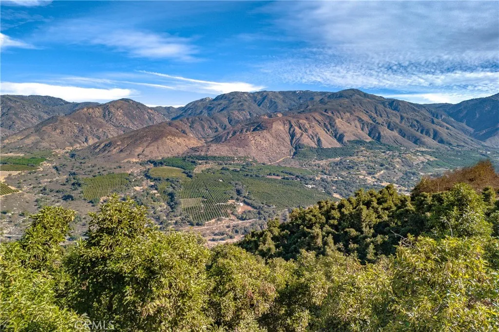 49 Maridge Valley Center Valley Center, CA 92082 - Photo 4 of 9
