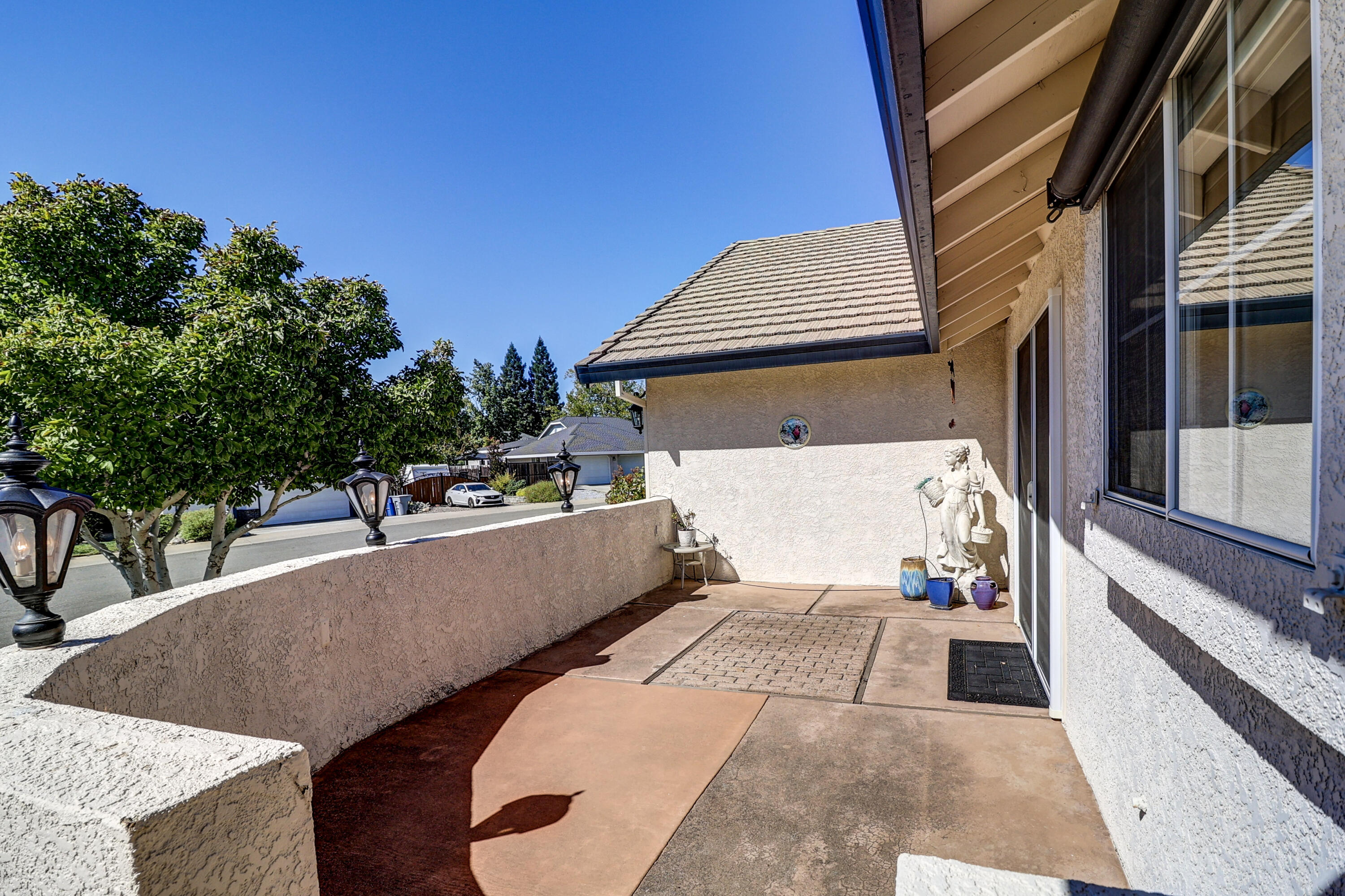 3884 Andes Drive Redding, CA 96001 - Photo 5 of 56 3884 Andes Dr