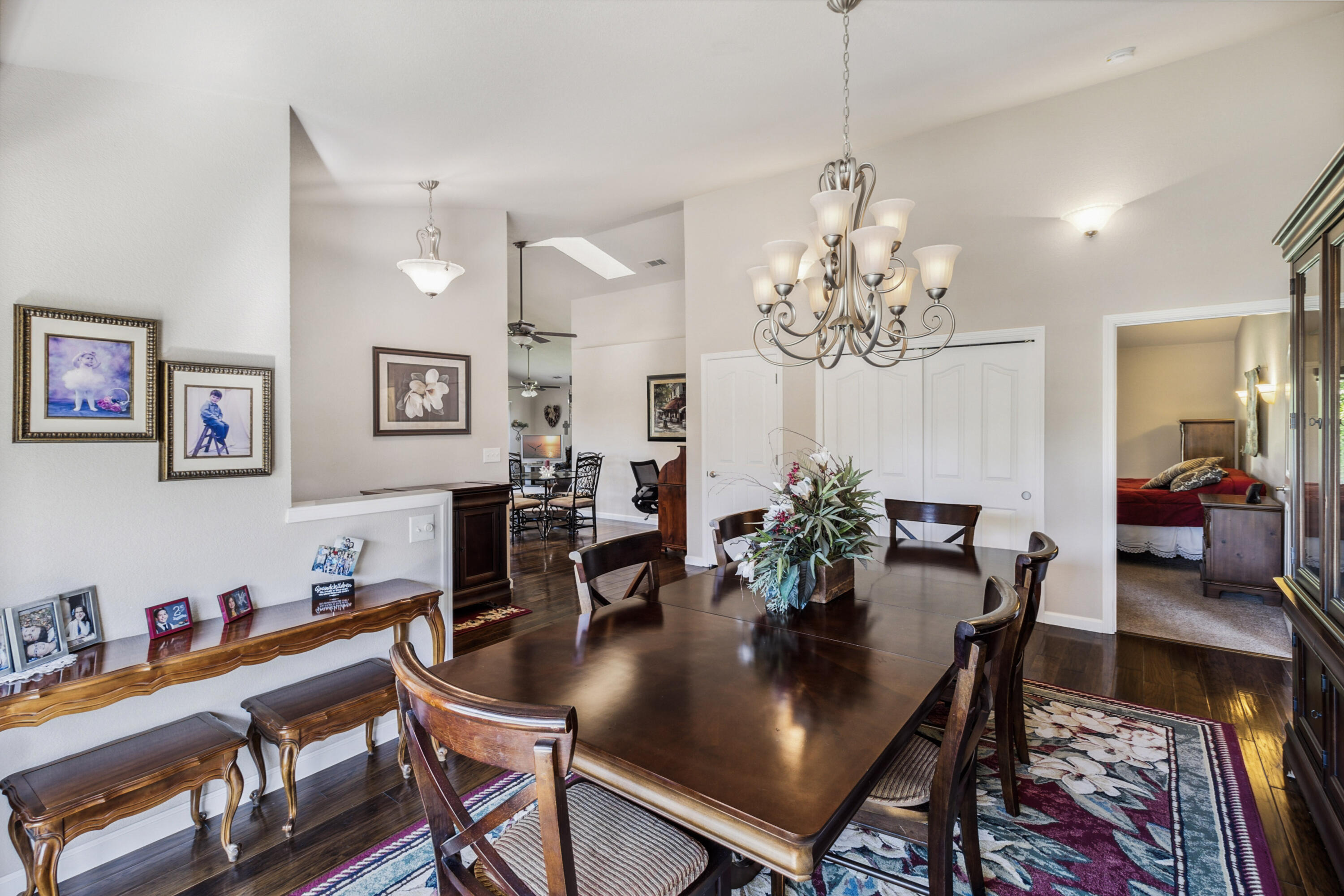 3884 Andes Drive Redding, CA 96001 - Photo 8 of 56 a view of a dining room with furniture