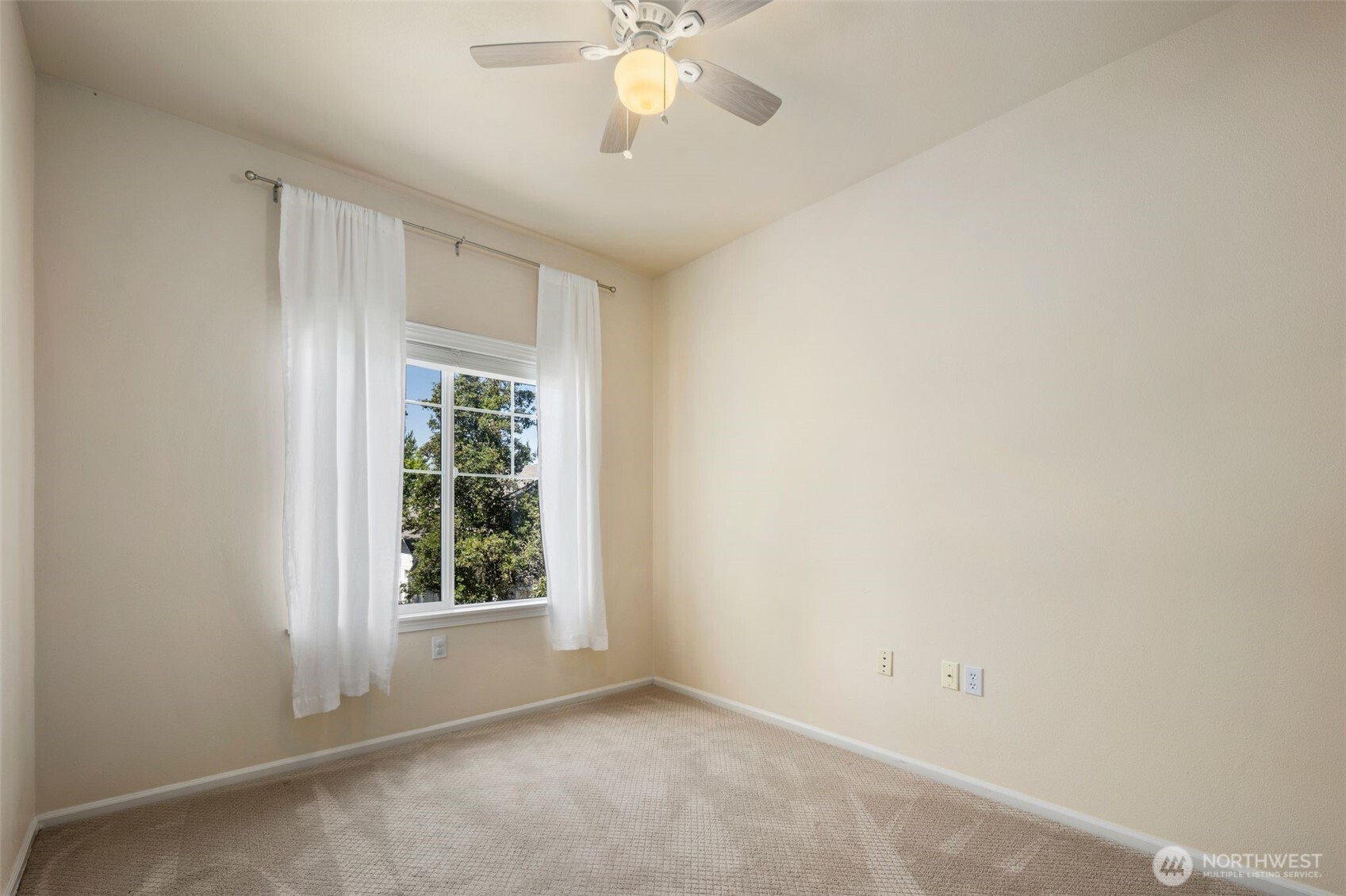 4818 Davis Place South, Unit G Renton, WA 98055 - Photo 25 of 40 Gallery Image 25