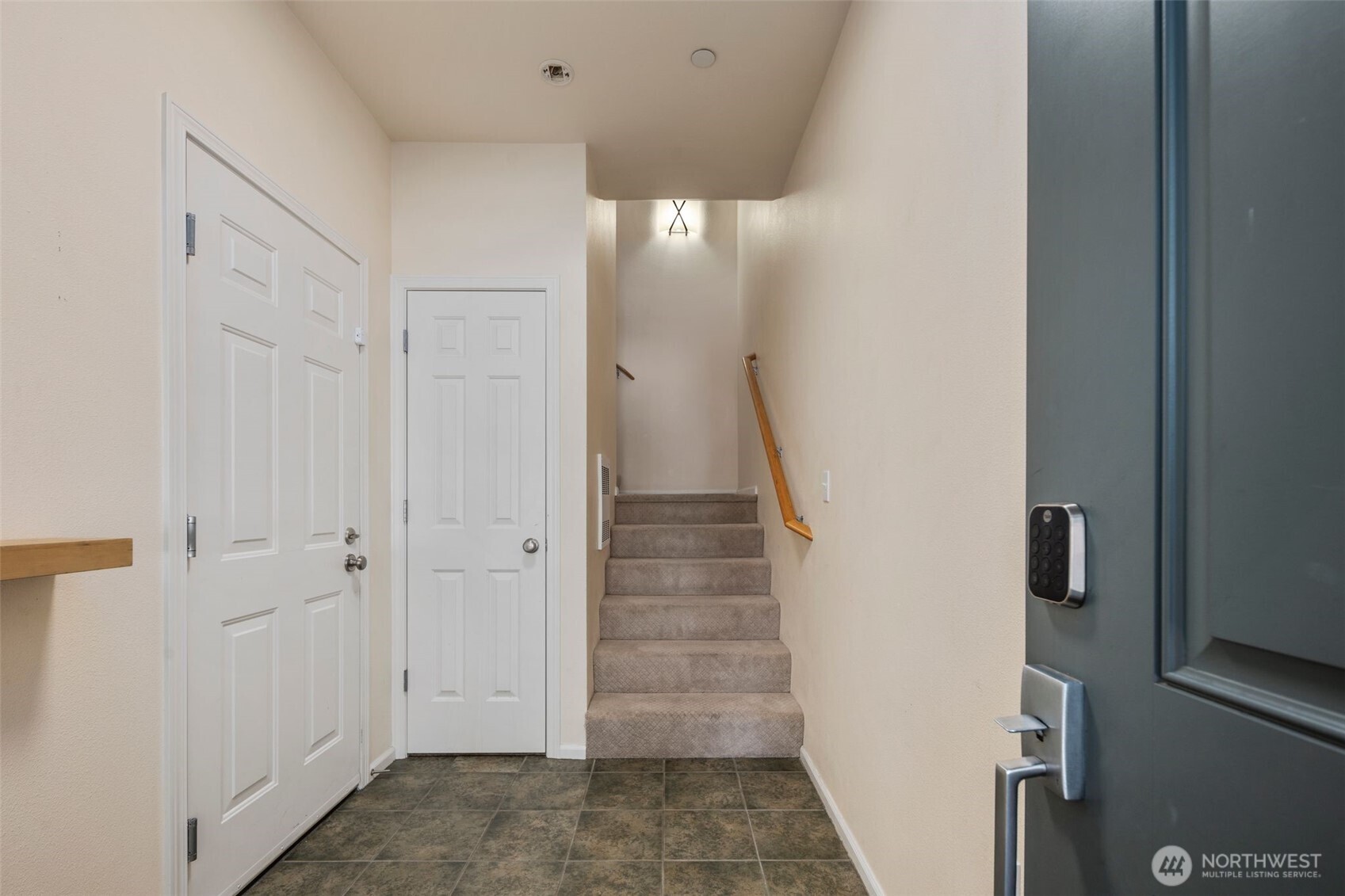 4818 Davis Place South, Unit G Renton, WA 98055 - Photo 4 of 40 Gallery Image 4