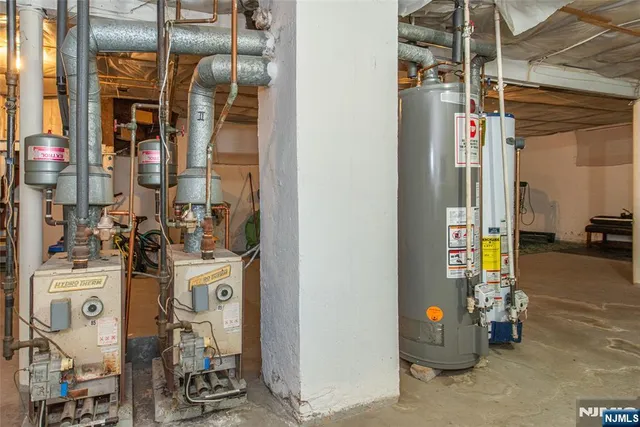 $915,000 | 58 Hathaway Street, Wallington, NJ 07057