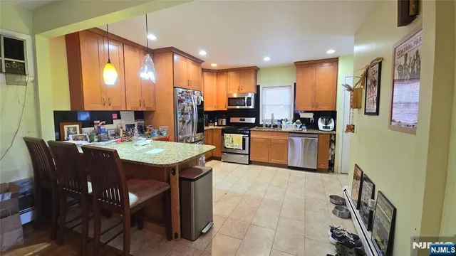 $915,000 | 58 Hathaway Street, Wallington, NJ 07057