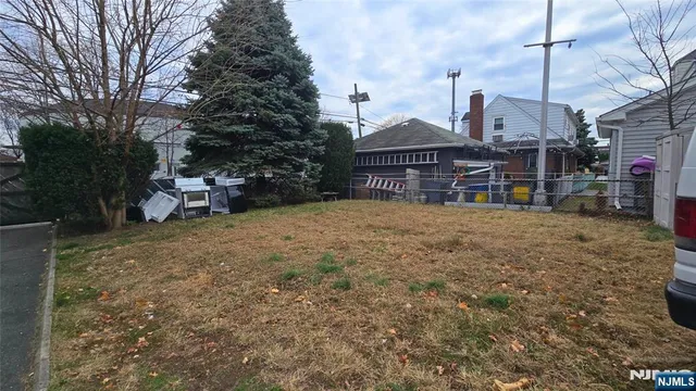 $915,000 | 58 Hathaway Street, Wallington, NJ 07057