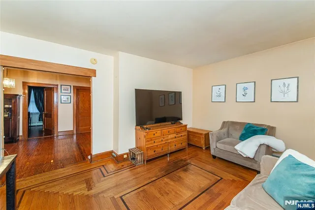 $915,000 | 58 Hathaway Street, Wallington, NJ 07057