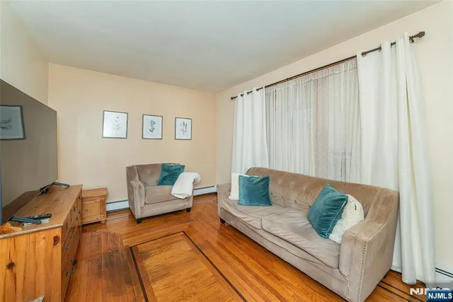 $915,000 | 58 Hathaway Street, Wallington, NJ 07057