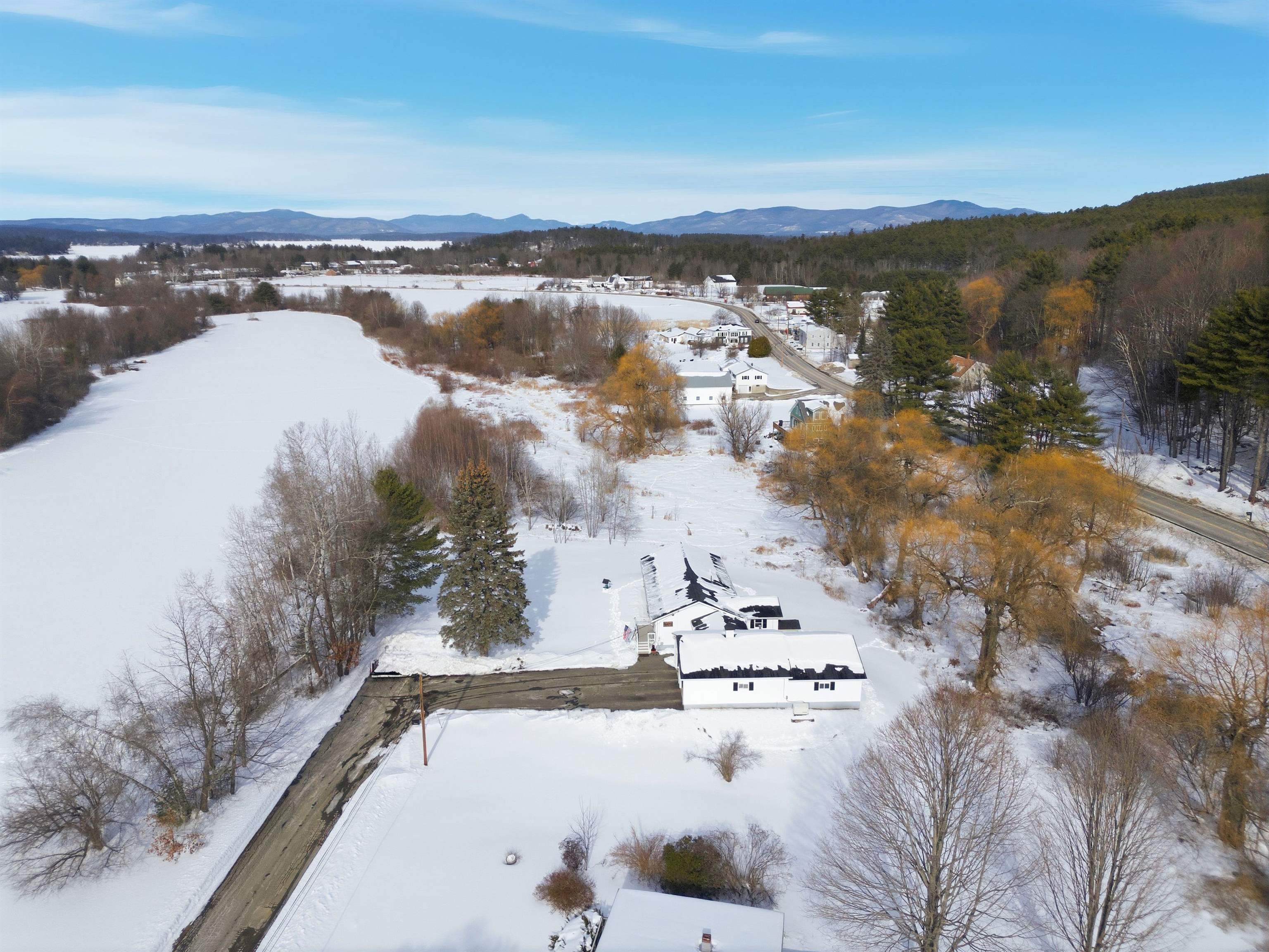 19 Coach Road Gilford, NH 03249 - Photo 8 of 47