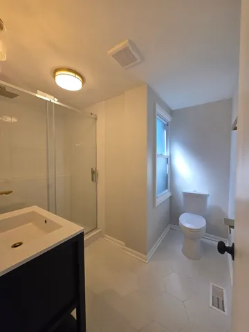 $2,500 | 429 West 102nd Place, Chicago, IL 60628