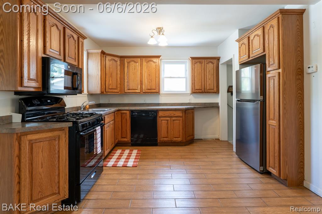 10195 Stark Road Livonia, MI 48150 - Photo 18 of 43